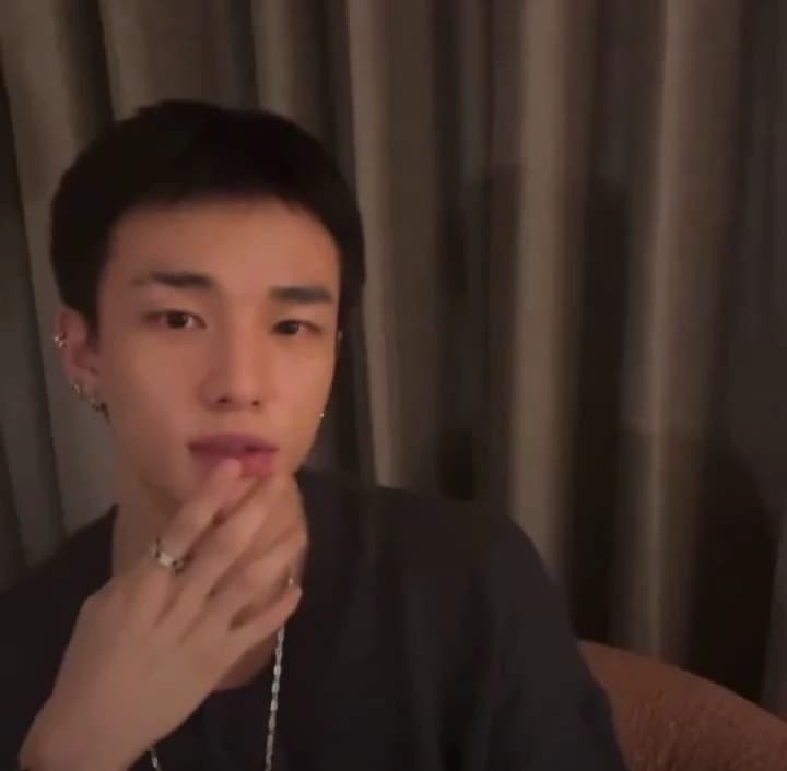 Hyunjin thumbnail