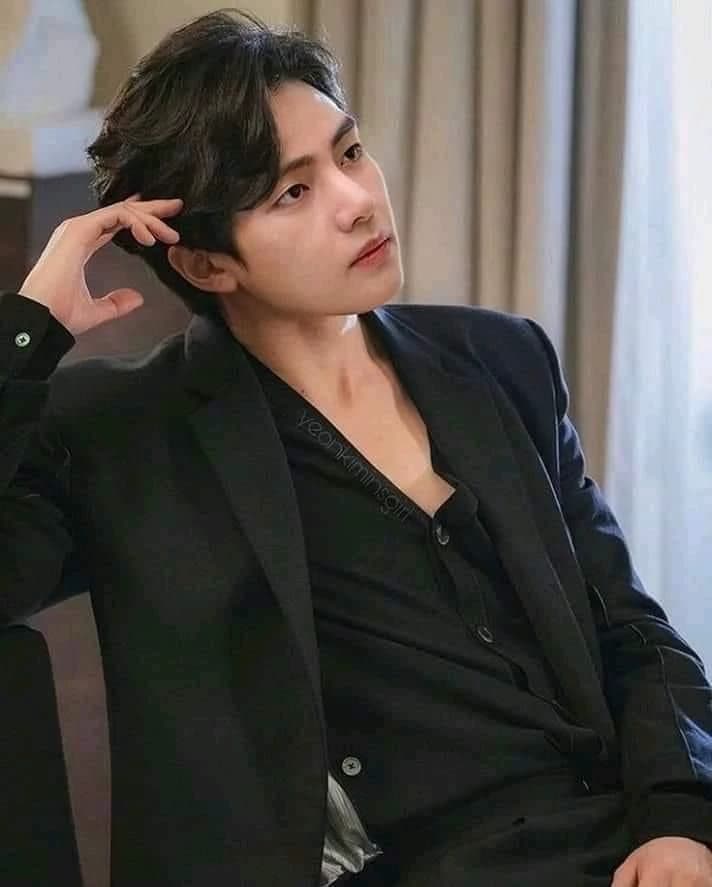 Kim Taehyung thumbnail