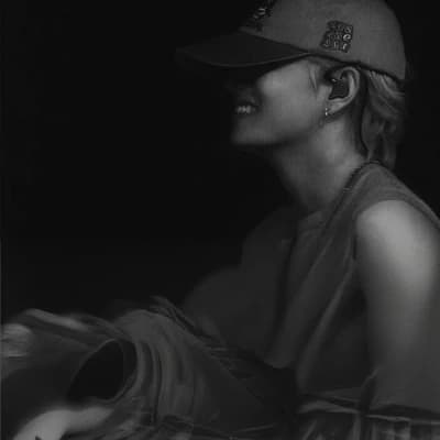Kim Taehyung thumbnail