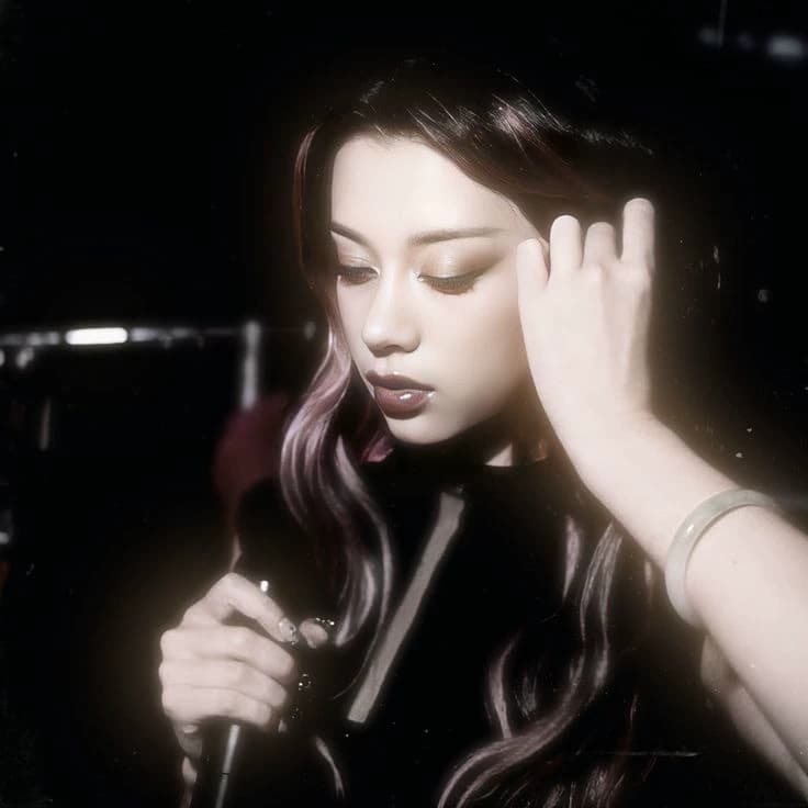 Mᥱgᥲᥒ Skιᥱᥒdιᥱᥣ — KATSEYE 🎤 thumbnail