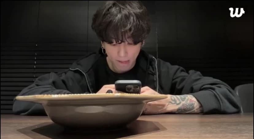 Jeon Jungkook thumbnail