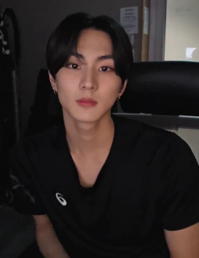 Yang Jungwon  thumbnail