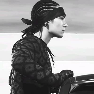 Tom Kaulitz thumbnail