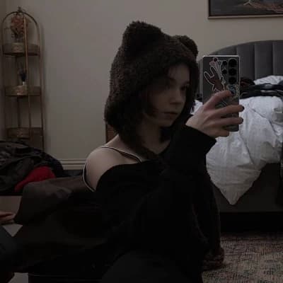 Emma Myers thumbnail