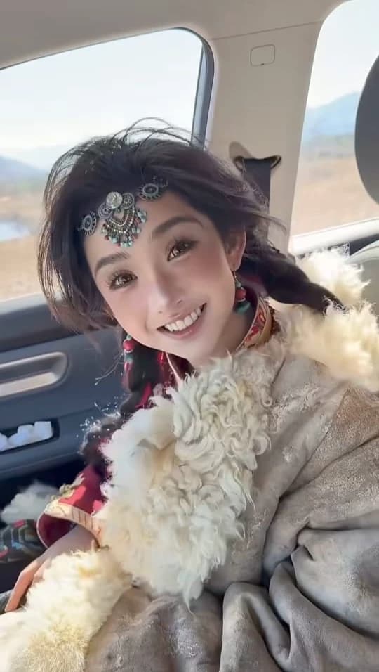 Perfect Traditional Wife! 🇨🇳 thumbnail