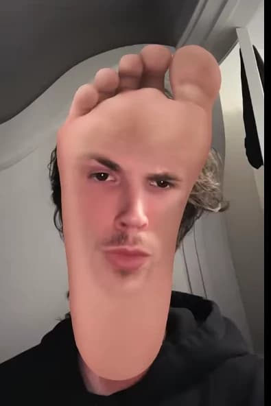 Mr. FootStoren thumbnail