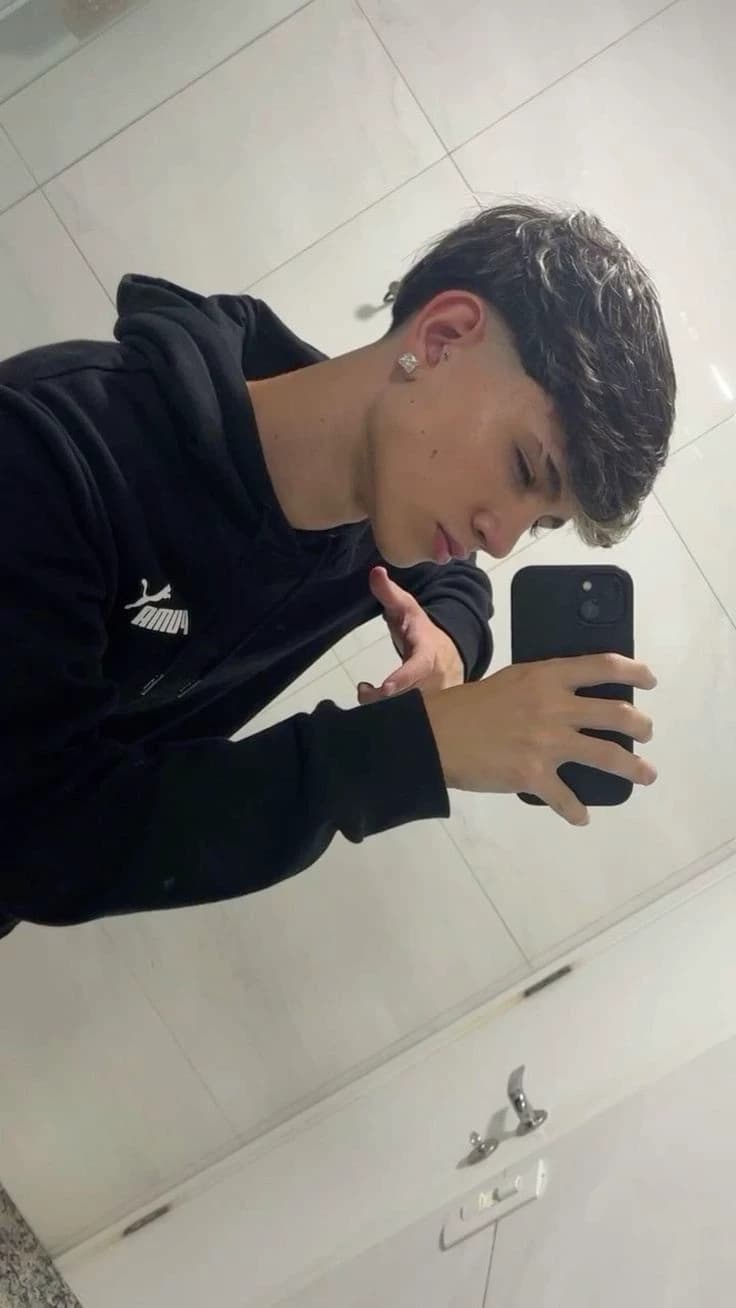Alex thumbnail