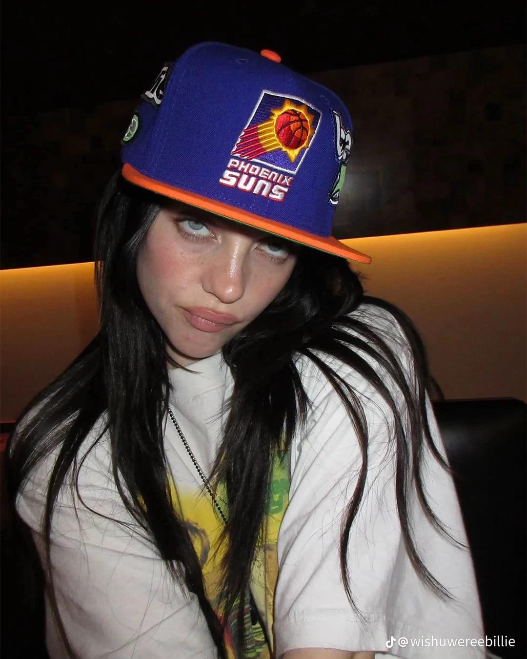 billie eilish is your girlfriend😍😍😍😘😗👄 thumbnail