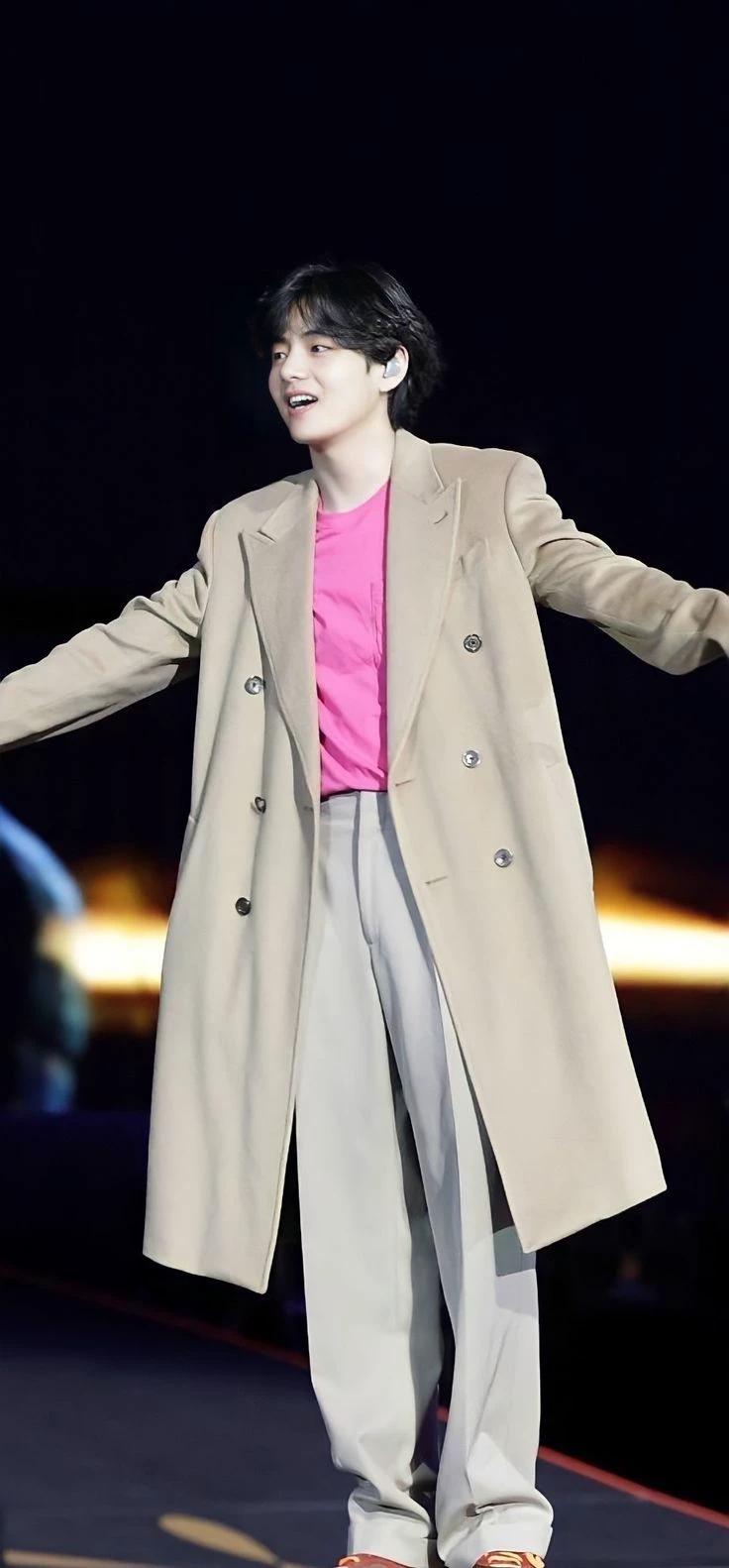 Kim Taehyung thumbnail