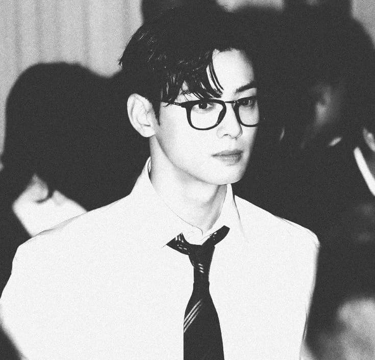 Cha Eun-woo thumbnail