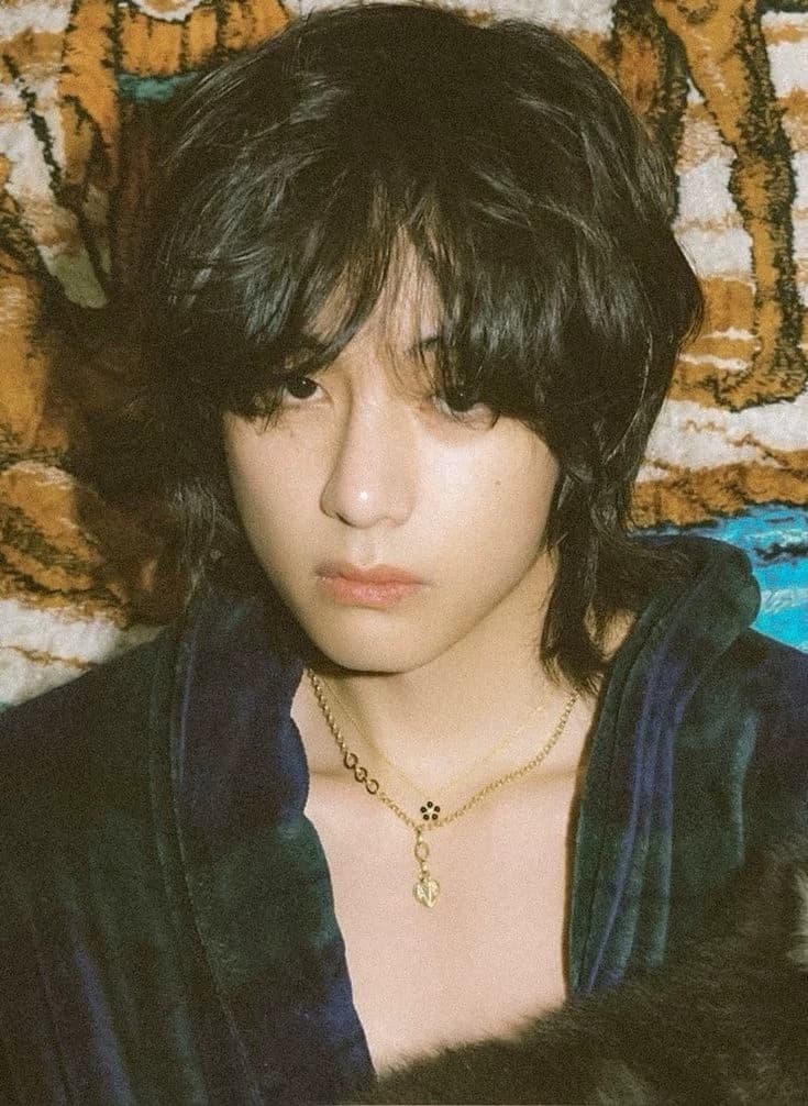 Kim Taehyung thumbnail