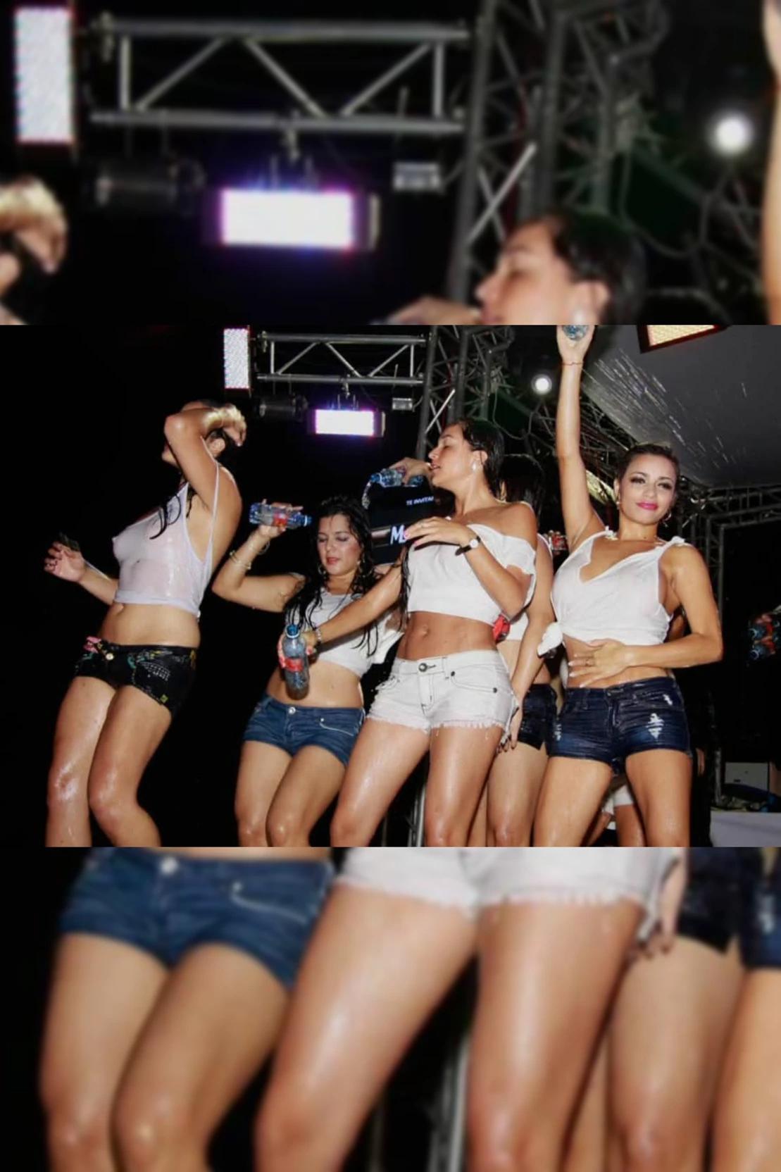 Wet T-shirts thumbnail