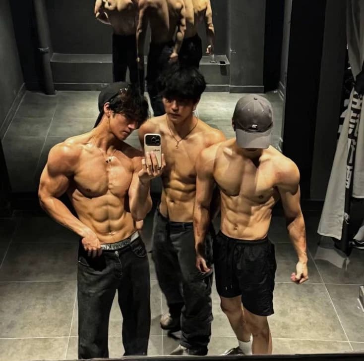 Family of athletes thumbnail