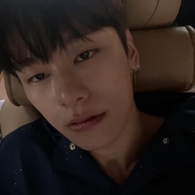 Lee hyun woo  thumbnail