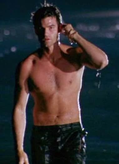 Daniel Gillies thumbnail