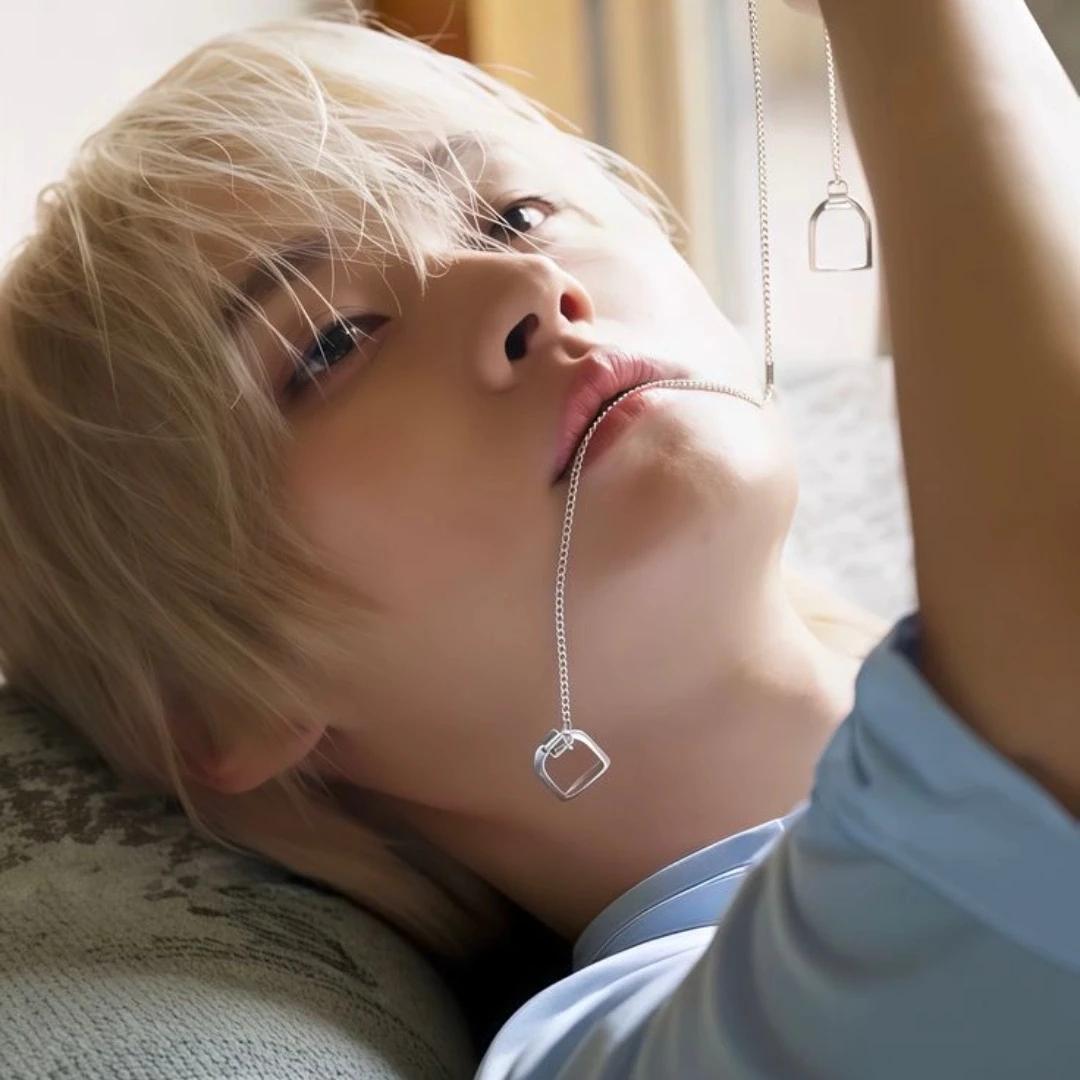 Lee Know thumbnail