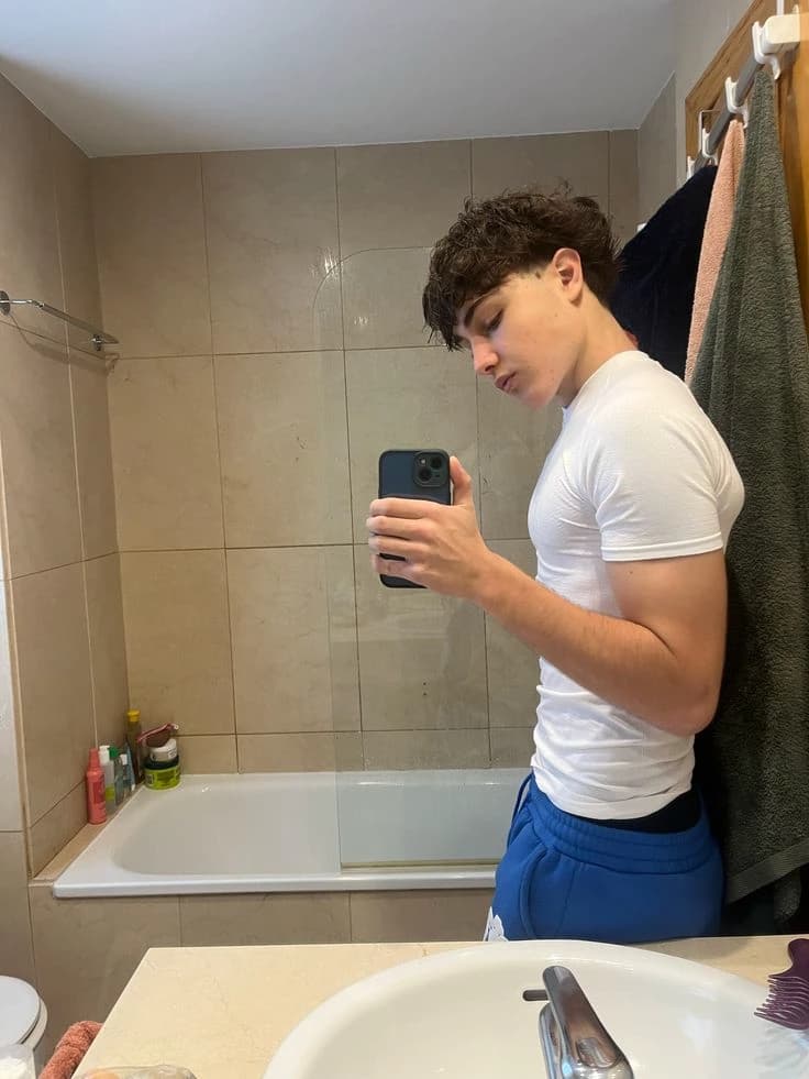 Alexander Esposito thumbnail