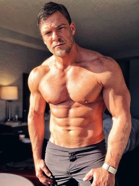 Alan Ritchson thumbnail