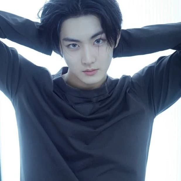 Yang Jungwon thumbnail