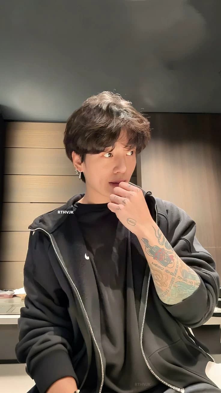 Jeon Jungkook thumbnail