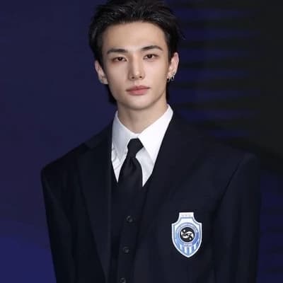 Hyunjin thumbnail