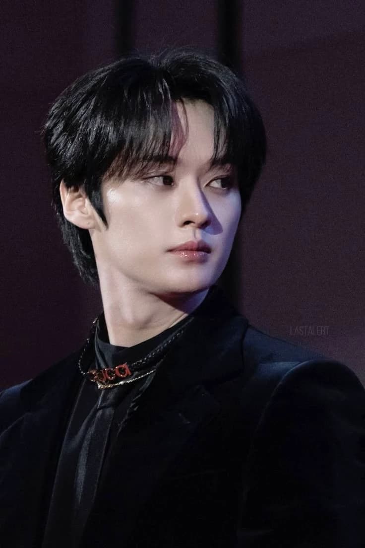 Lee know thumbnail