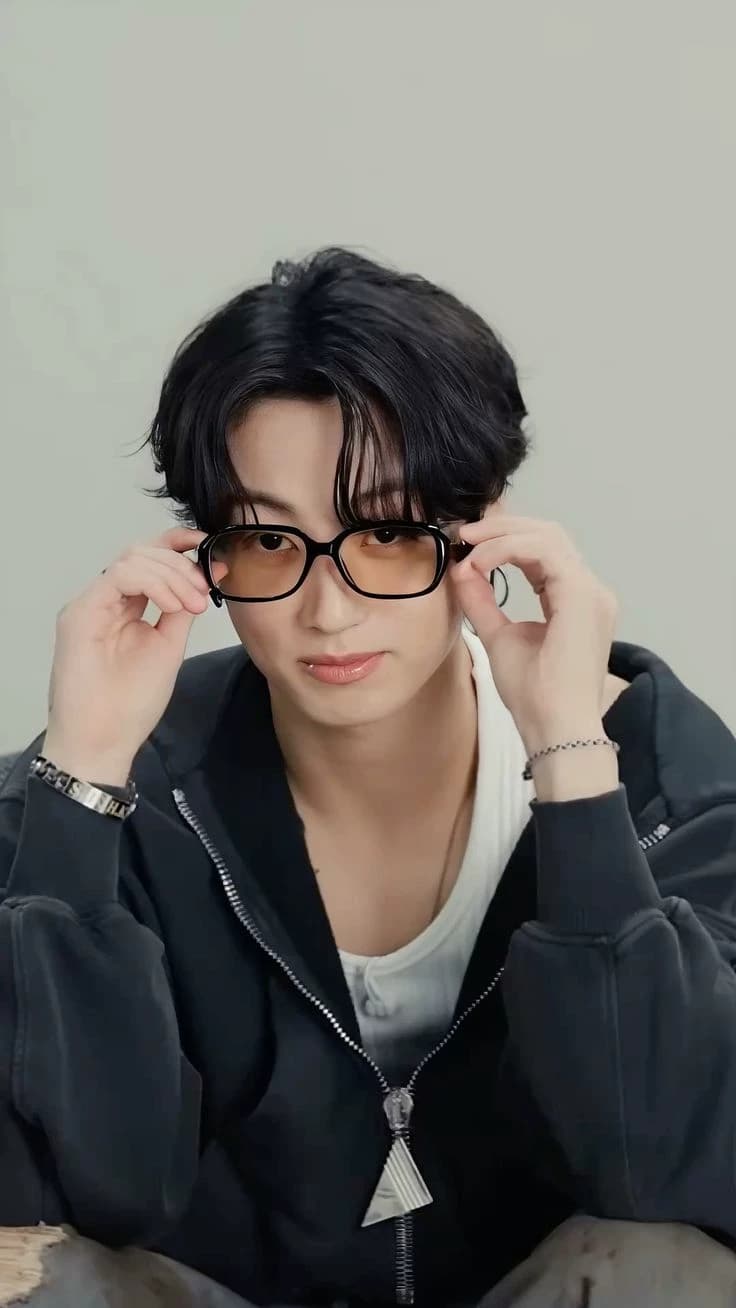 Jeon Jungkook thumbnail