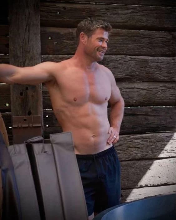 Chris Hemsworth thumbnail