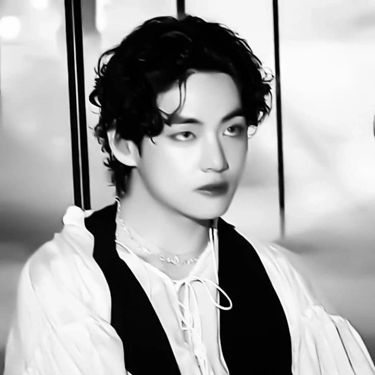 Kim Taehyung thumbnail