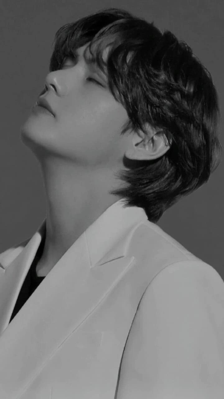 Kim Taehyung thumbnail