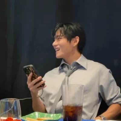 Kim Taehyung thumbnail