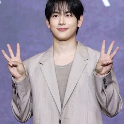 Yim Si-wan thumbnail