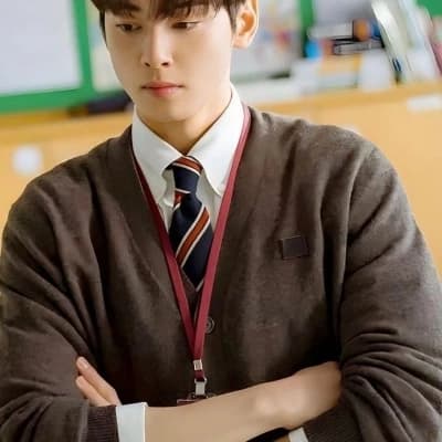 Mr Jun-seo. Park thumbnail