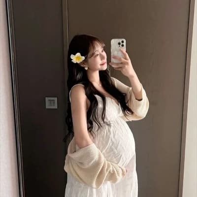 Lily thumbnail