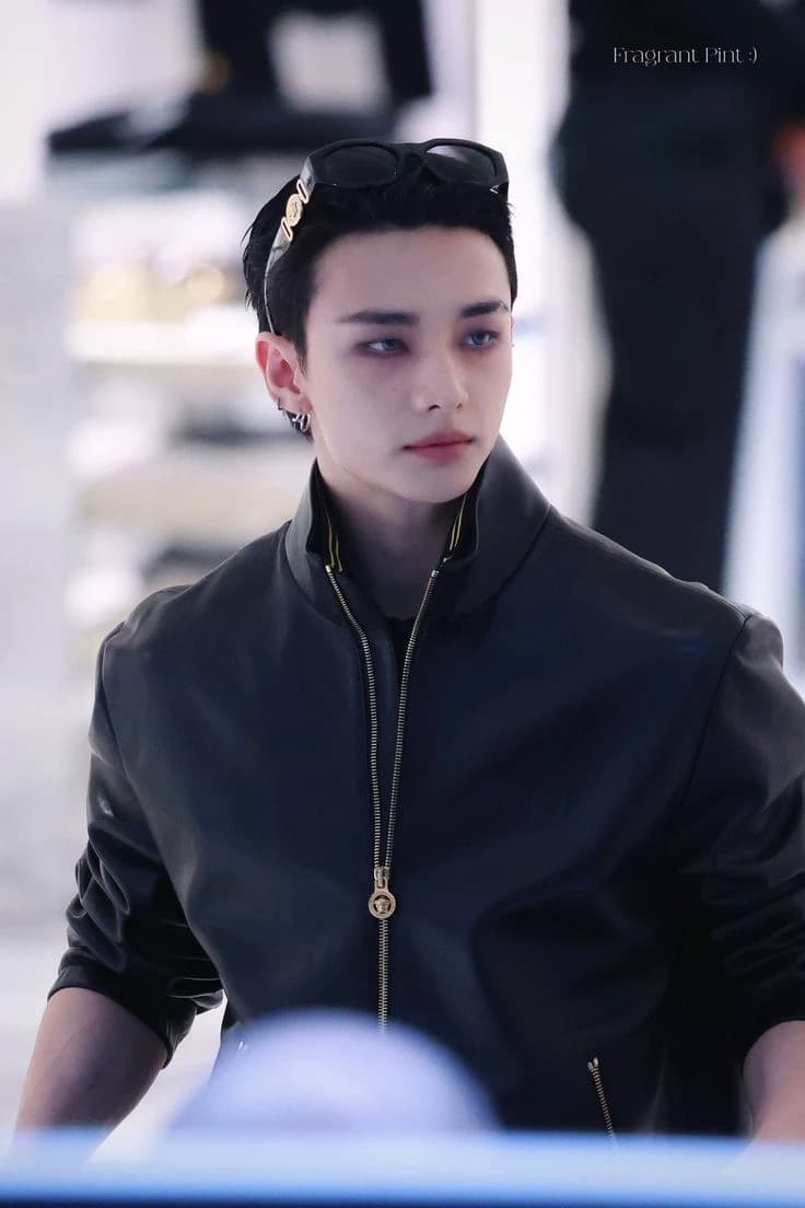 Hyunjin thumbnail