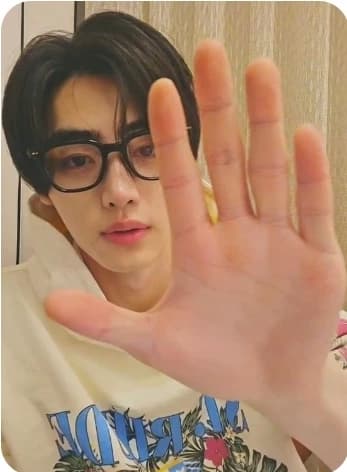 Sunghoon thumbnail