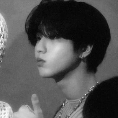 he thumbnail
