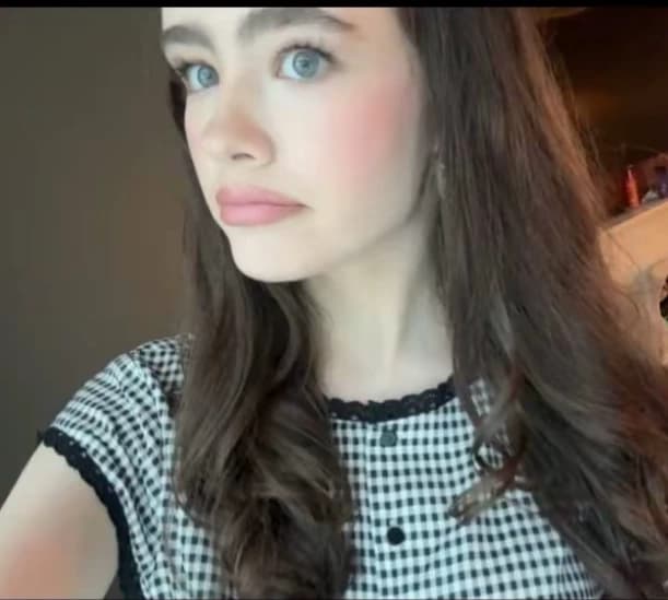 Clara stakc thumbnail