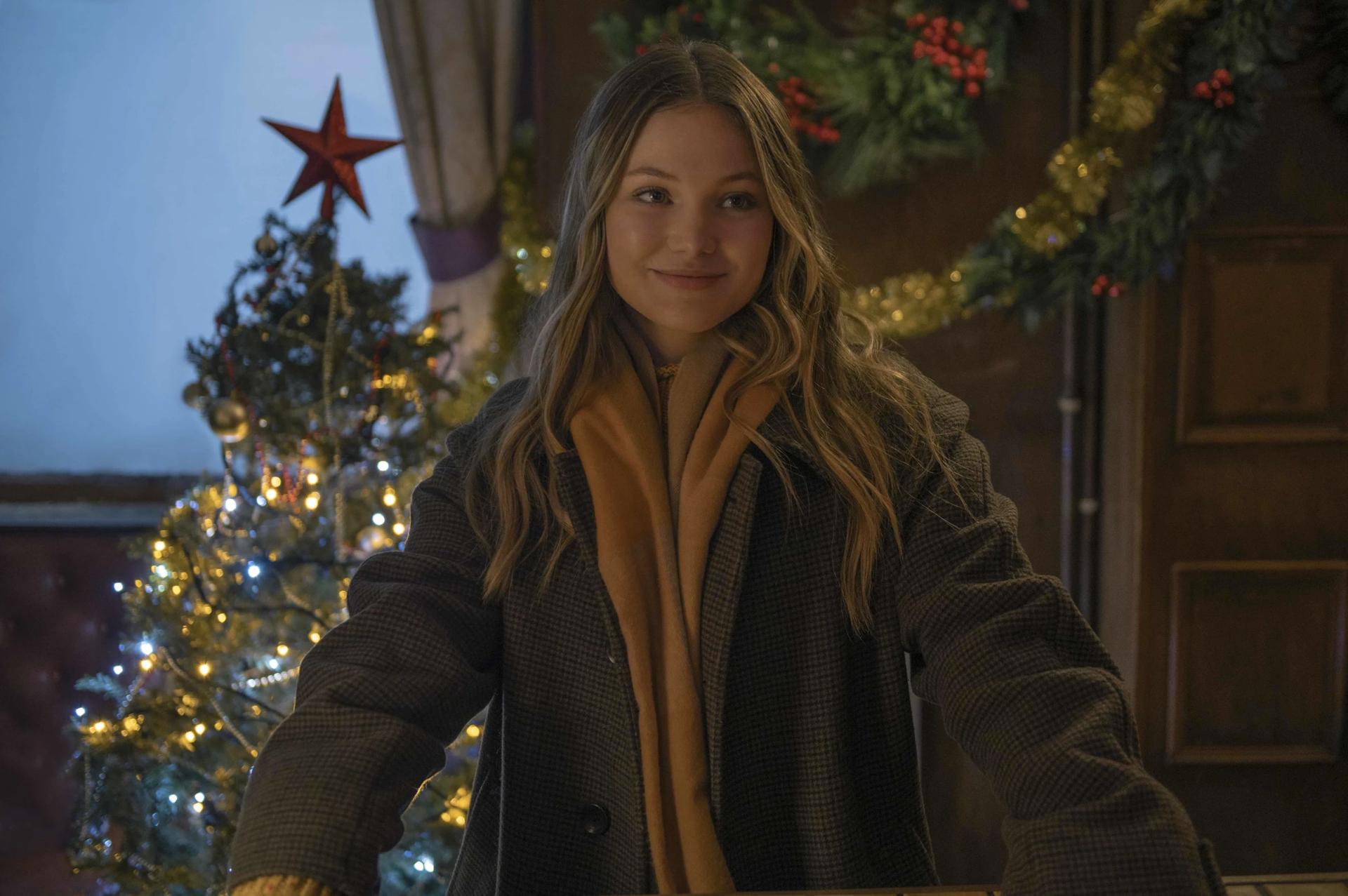 Sophie - Jingle Bell Heist thumbnail