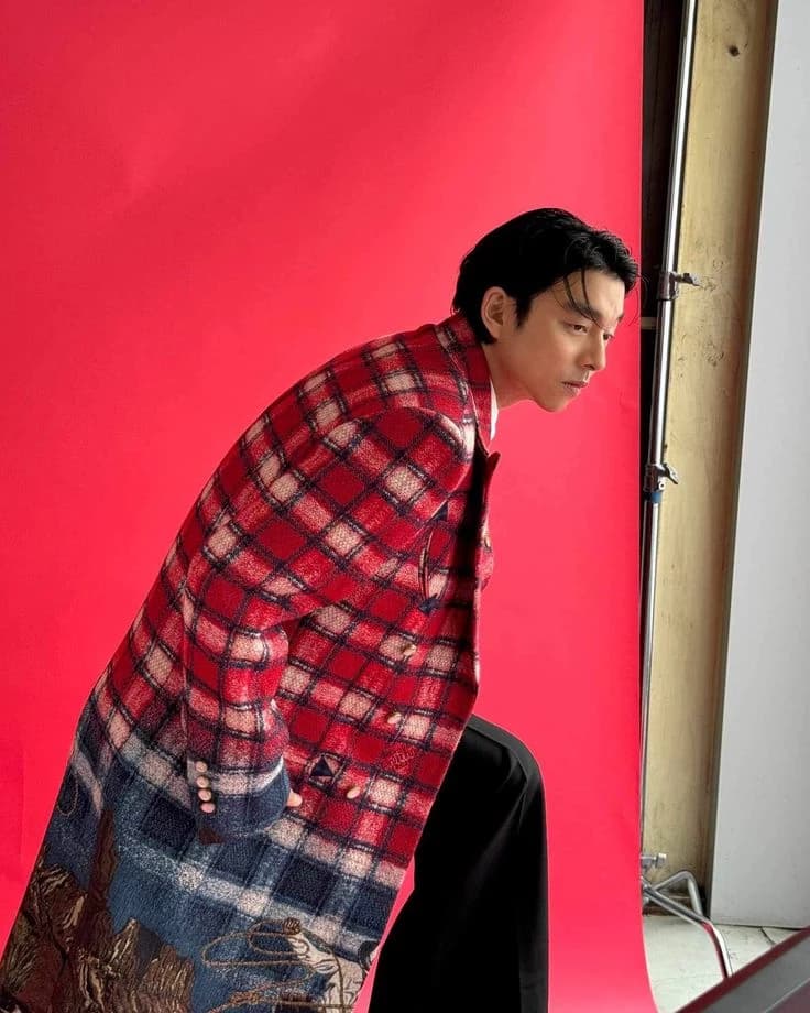 Gong yoo thumbnail