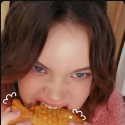 Emma Myers thumbnail