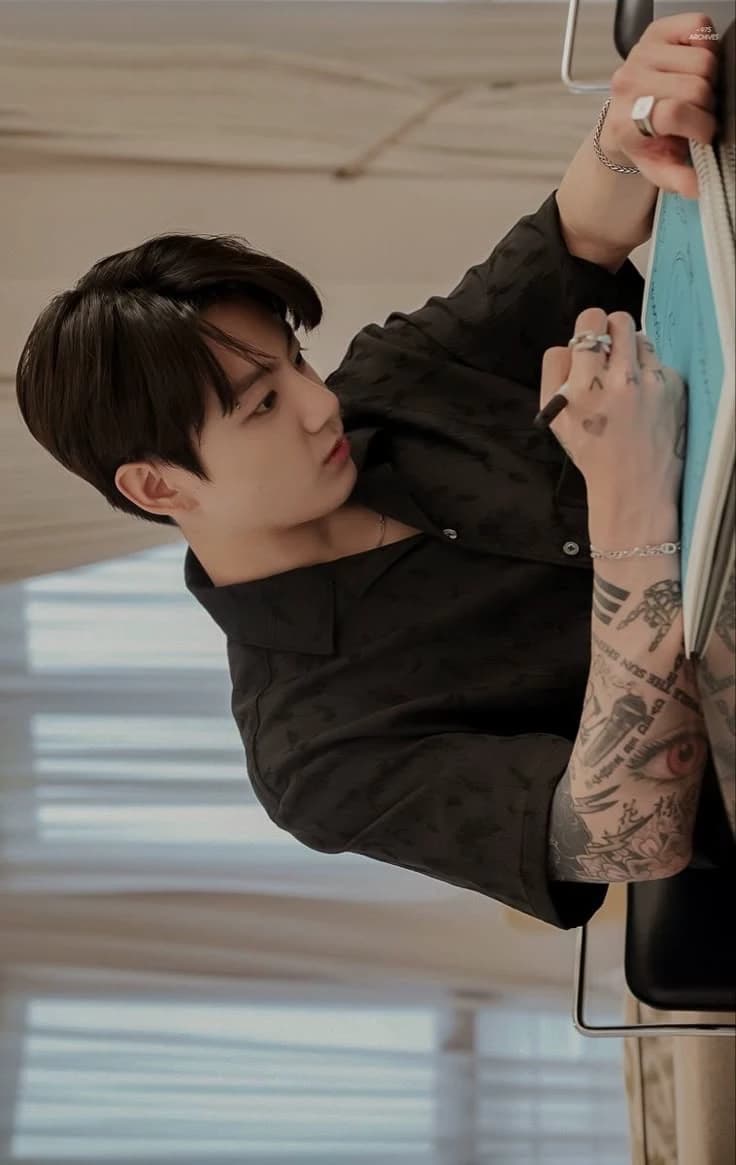 Jungkook 🧾 thumbnail