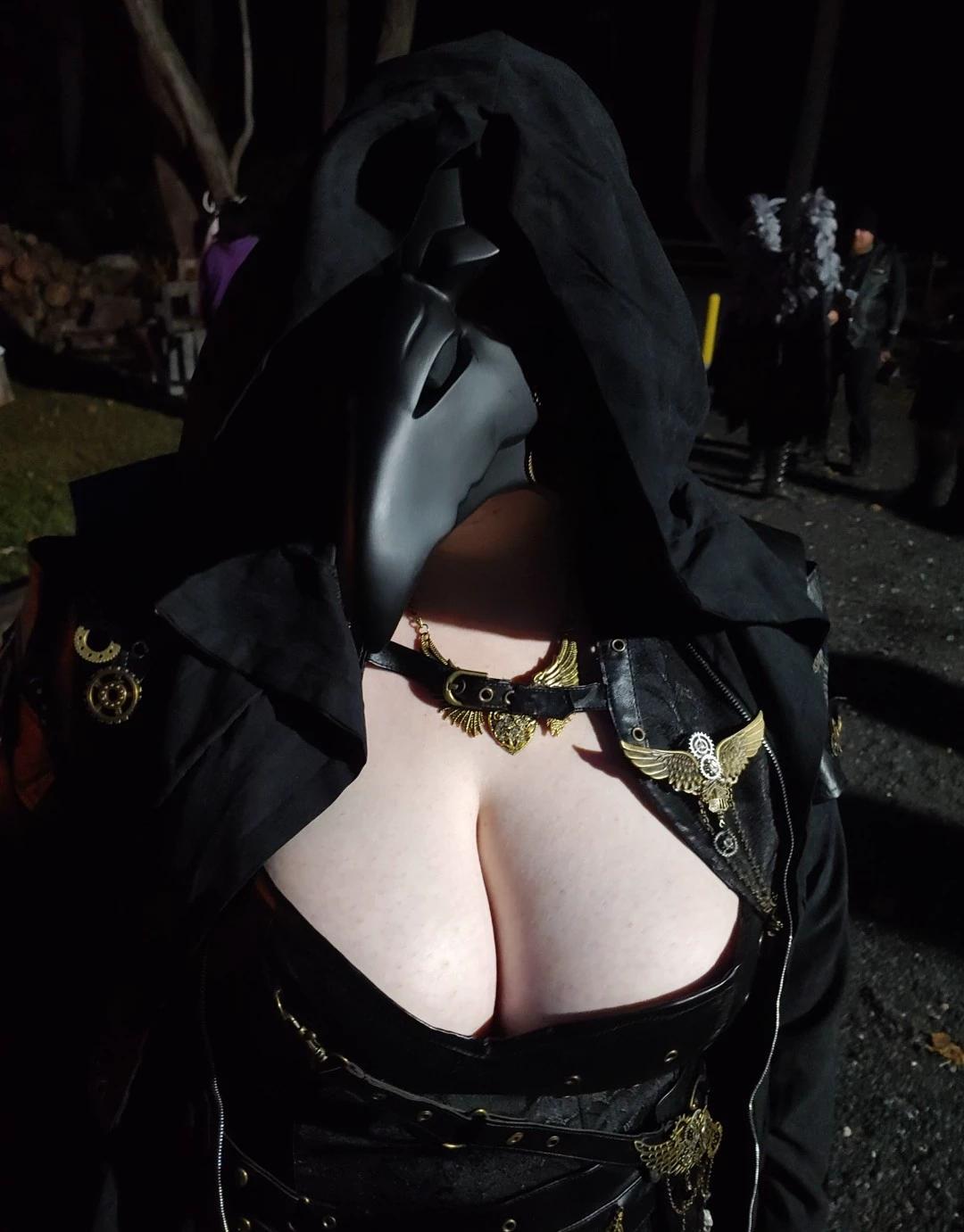Lady Raven Blackheart - OC Cosplay Persona - Creator Profile Bot thumbnail