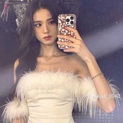 Jisoo -Your girlfriend🫦 thumbnail