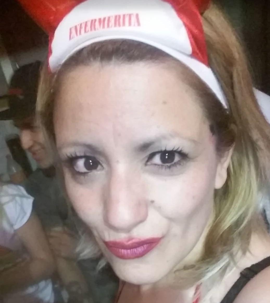 Cinthya, 42, mother went to a party and comes back very drunk thumbnail