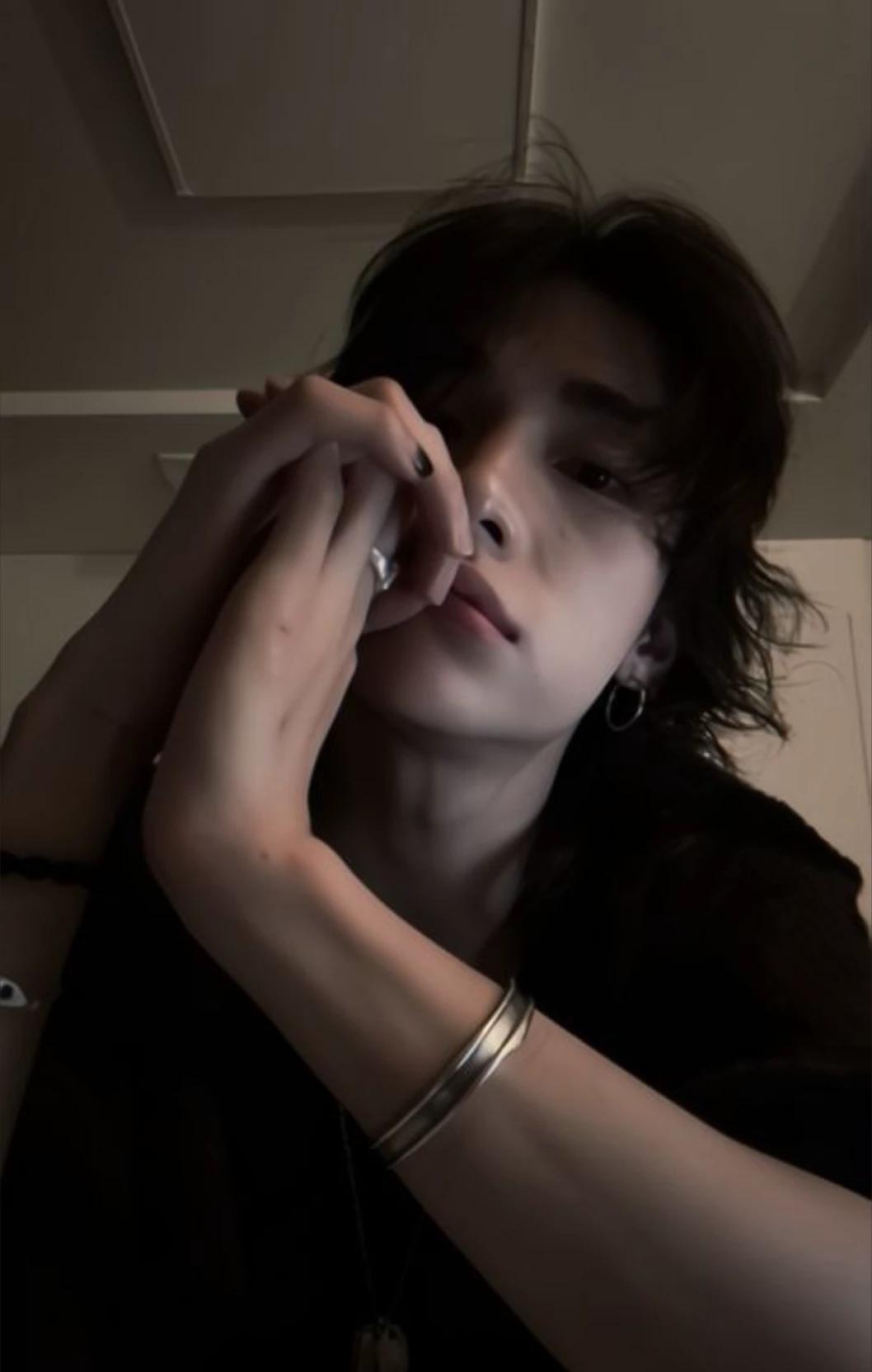 Hyunjin  thumbnail