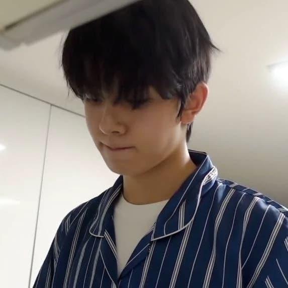 Lee Heeseung thumbnail