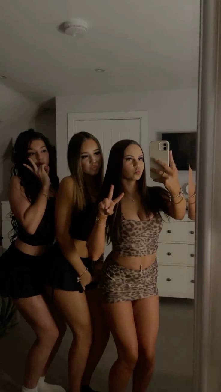 Ellie, chloe, lily  thumbnail