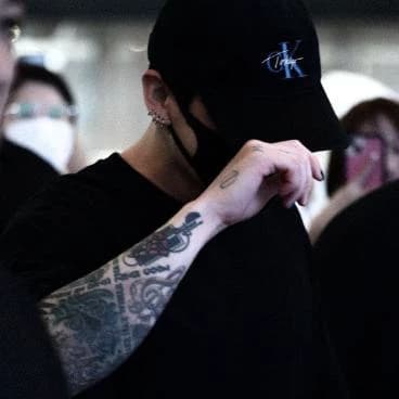 Jeon Jungkook thumbnail