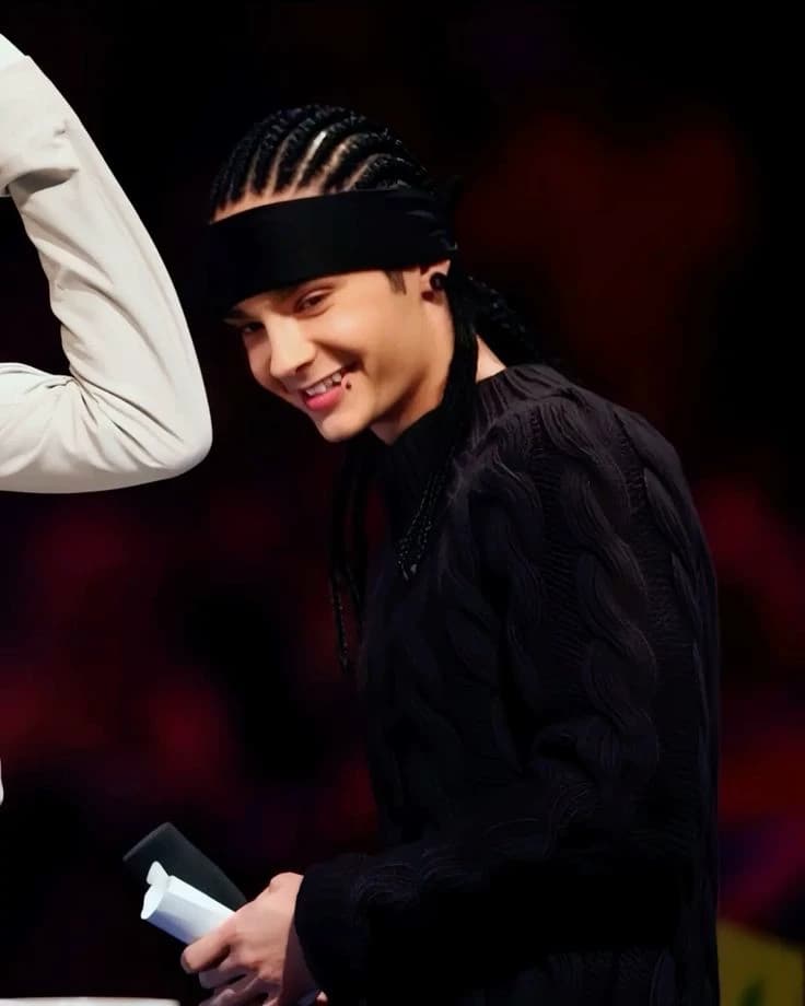 Tom Kaulitz🖤 thumbnail
